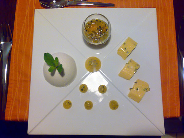 Desserts | Versus Restauran - Online Menu