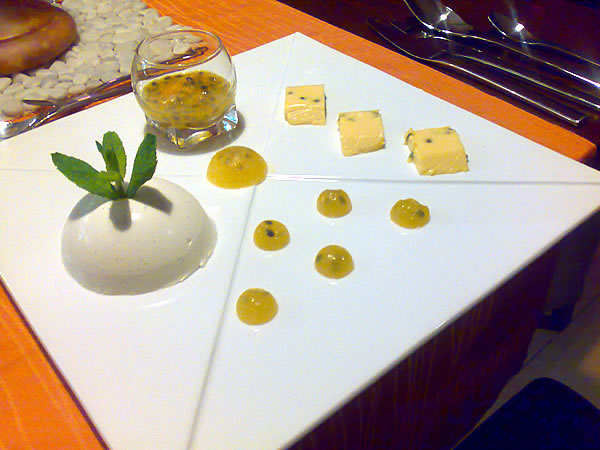 Desserts | Versus Restauran - Online Menu