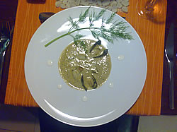 Kalifornská mušlí polévka s mátou "Clam Chowder"