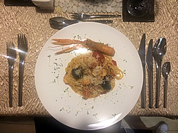Tagliatelle s frutti di mare v tomatové omáčce s langustičkou